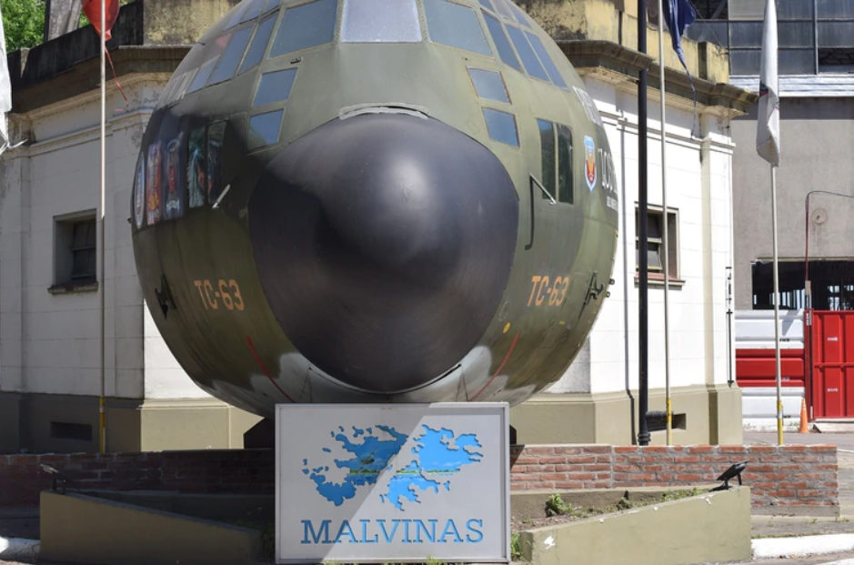 Un Icono De La Aviacion Militar Argentina La Historia De La Base Aerea De El Palomar Aviones Com